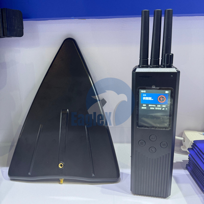 2.4GHz 5.8GHz 드론 탐지 장비 2000m 휴대용 드론 탐지기